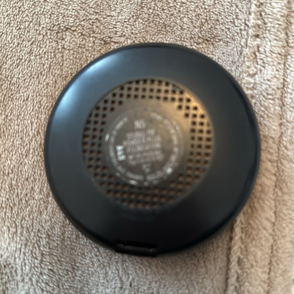 MAC STUDIO FIX POWDER N5 - Picture 2 of 3